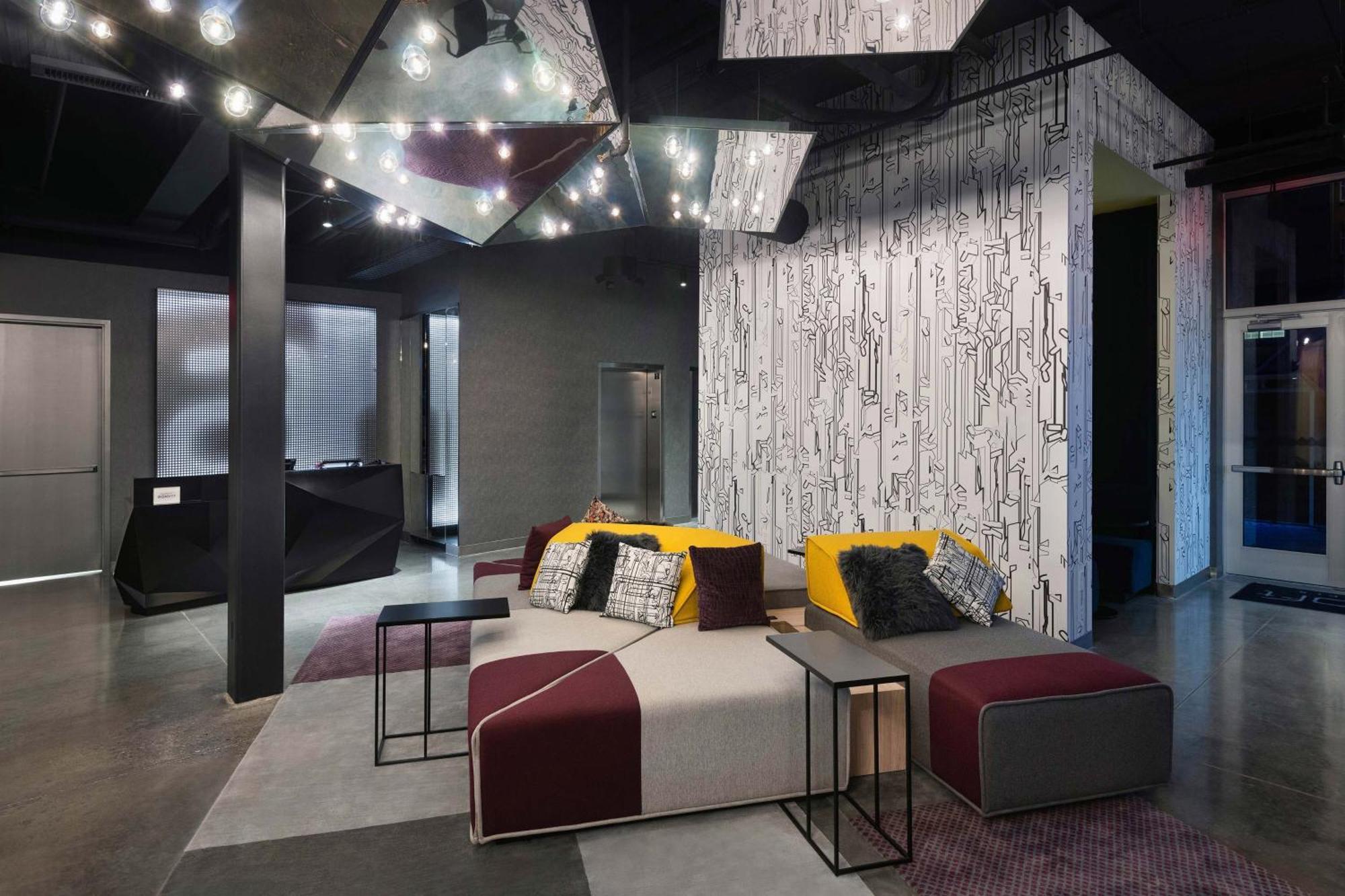 Aloft Cincinnati West Chester Exterior photo